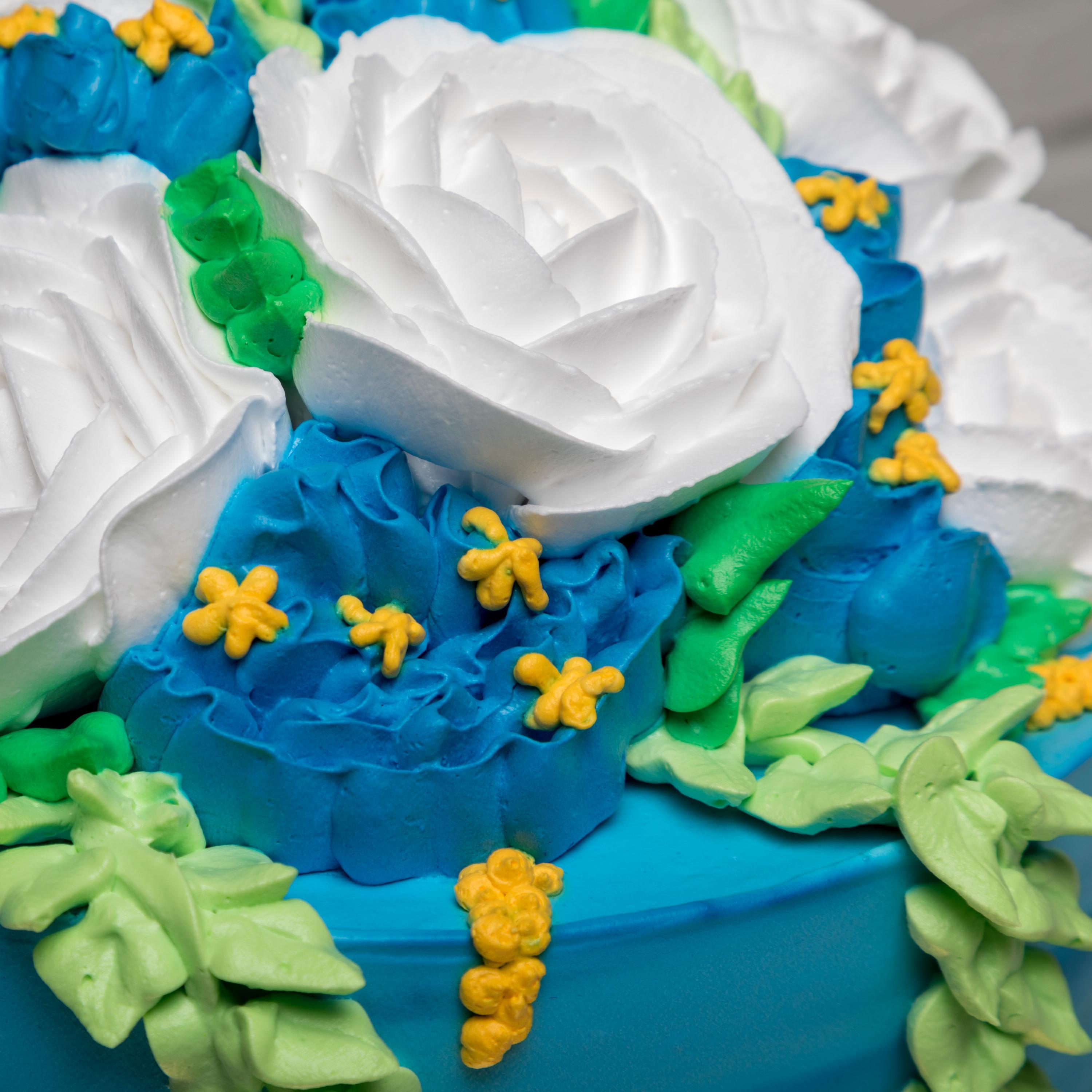 Buttercream and Freshcream Flowers