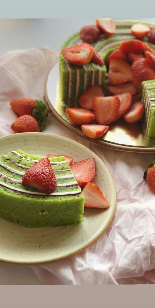 Pistachio fraisier cake