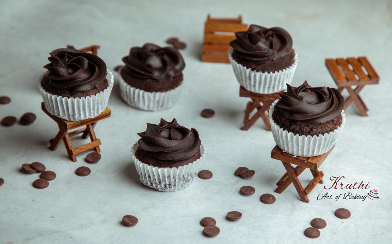 egg-less cupcakes